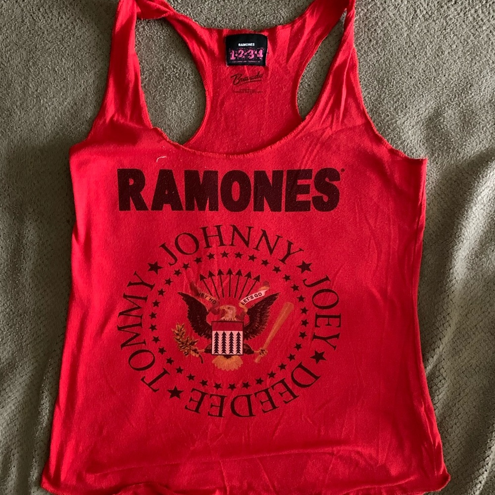 🌹Ramones tank top🌹